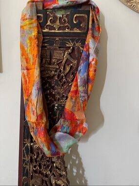 Vibrant Multicolor Floral Print Lightweight Scarf